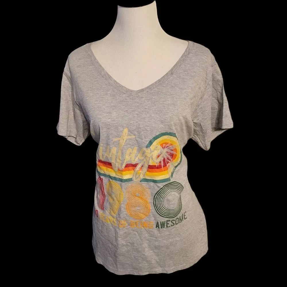 Womens Grey V neck T-shirt 80's Vintage